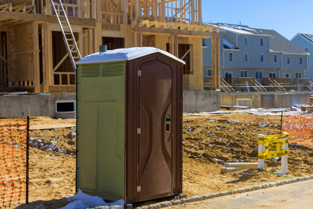 Best Portable restroom trailer rental  in Douglas, MI